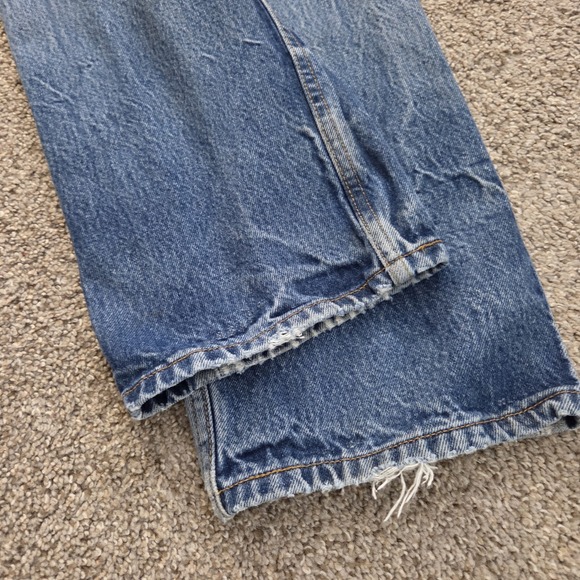 Levis 501 Jeans Mens 36x38 Blue Denim Straight Leg Button Fly Distressed Stained - Picture 15 of 16